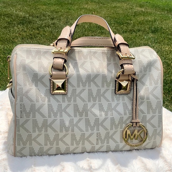 michael kors vanilla bag
